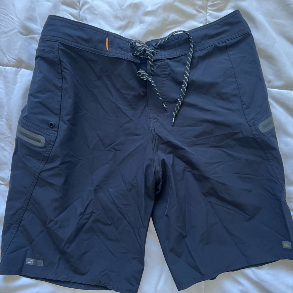Quiksilver Men’s Waterman Boardshorts Size 34